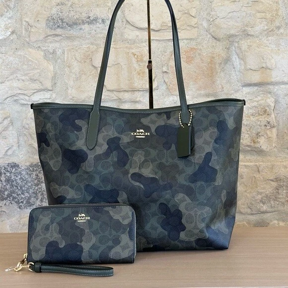 Coach 迷彩手提包和女士手提包| eBay