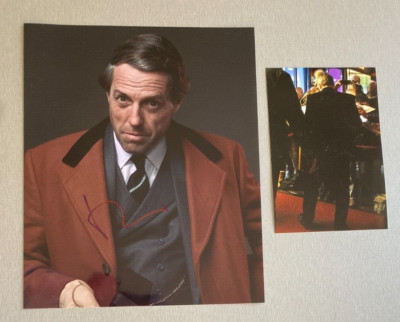 HUGH GRANT 'A Very English Scandal' In-person signed Foto 20x25 Autogramm + Foto