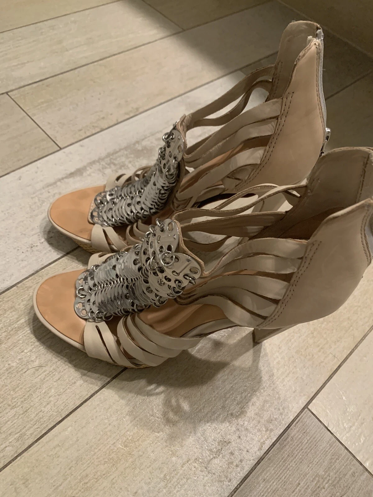 MBT L.A.M.B. Sandali in pelle tacco alto gabbia nudi metallo moneta taglia 8 cerniera posteriore