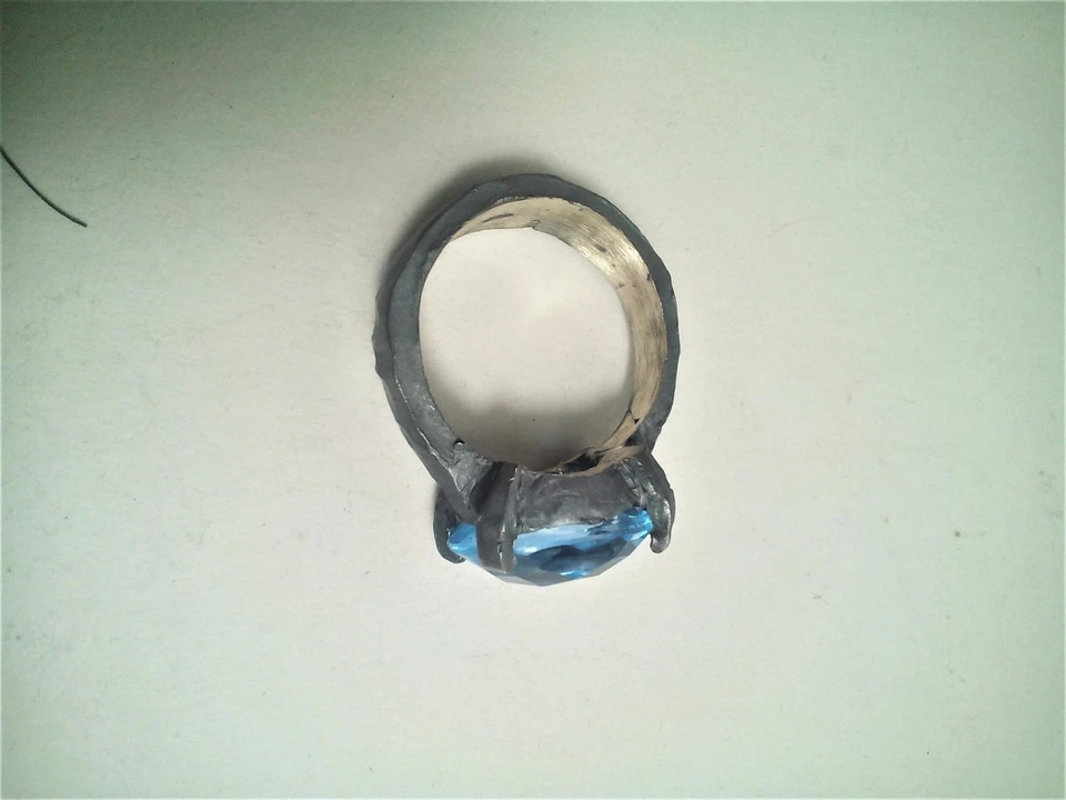 ANELLO TOPAZIO AZZURRO OVALE REALIZZATO IN ARGENTO 925 BRUNITO - Immagine 4 di 4