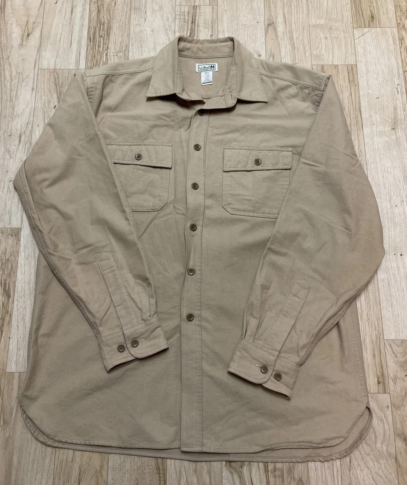LL Bean Chamois Shirt Large Mens Tan Beige Heavy Flannel Button Outdoor Work
Opens in a new window o