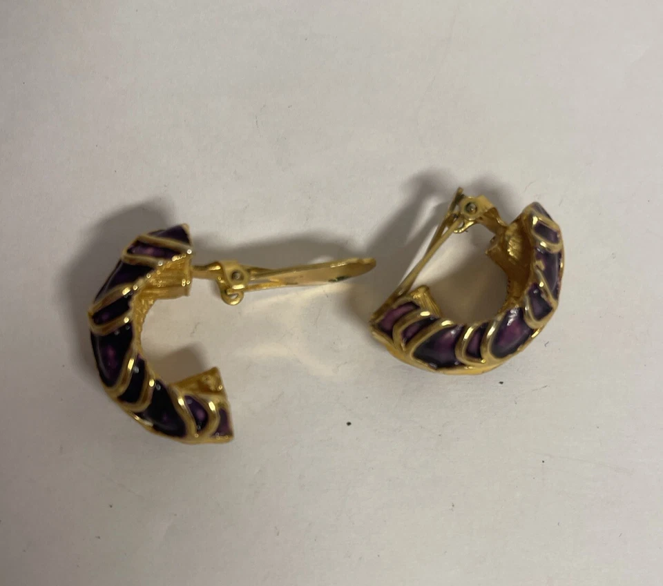 Pendientes Kenneth Jay Lane Vintage Esmalte Dorado y Púrpura Tono Dorado Aros Clip On Foto 4 de 4