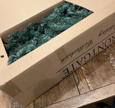 Frontgate Artificial Christmas Classic 9FT Majestic Pre-Lit  Garland 66342 clear