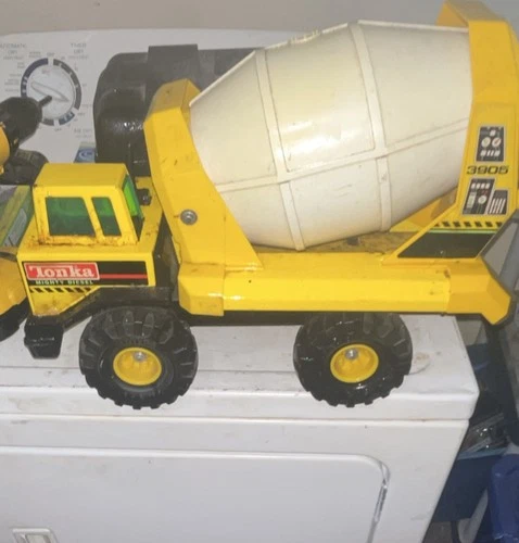 Tonka Mighty Diesel Yellow Cement Mixer Truck Pressed Steel & Plastic