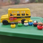 Vintage 1991 Fisher-Price Little People School Bus #2372 with 7 Chunky Figures