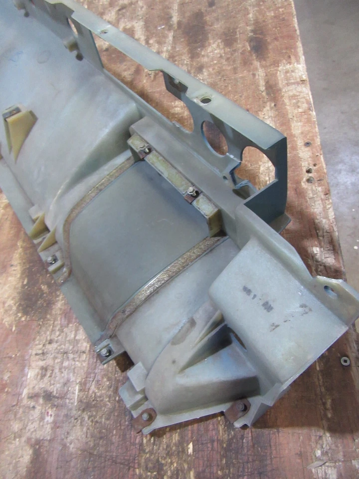 Cadillac Deville 1965 1966 interior del lado del pasajero tablero cubierta de plástico panel de moldura Foto 4 de 4