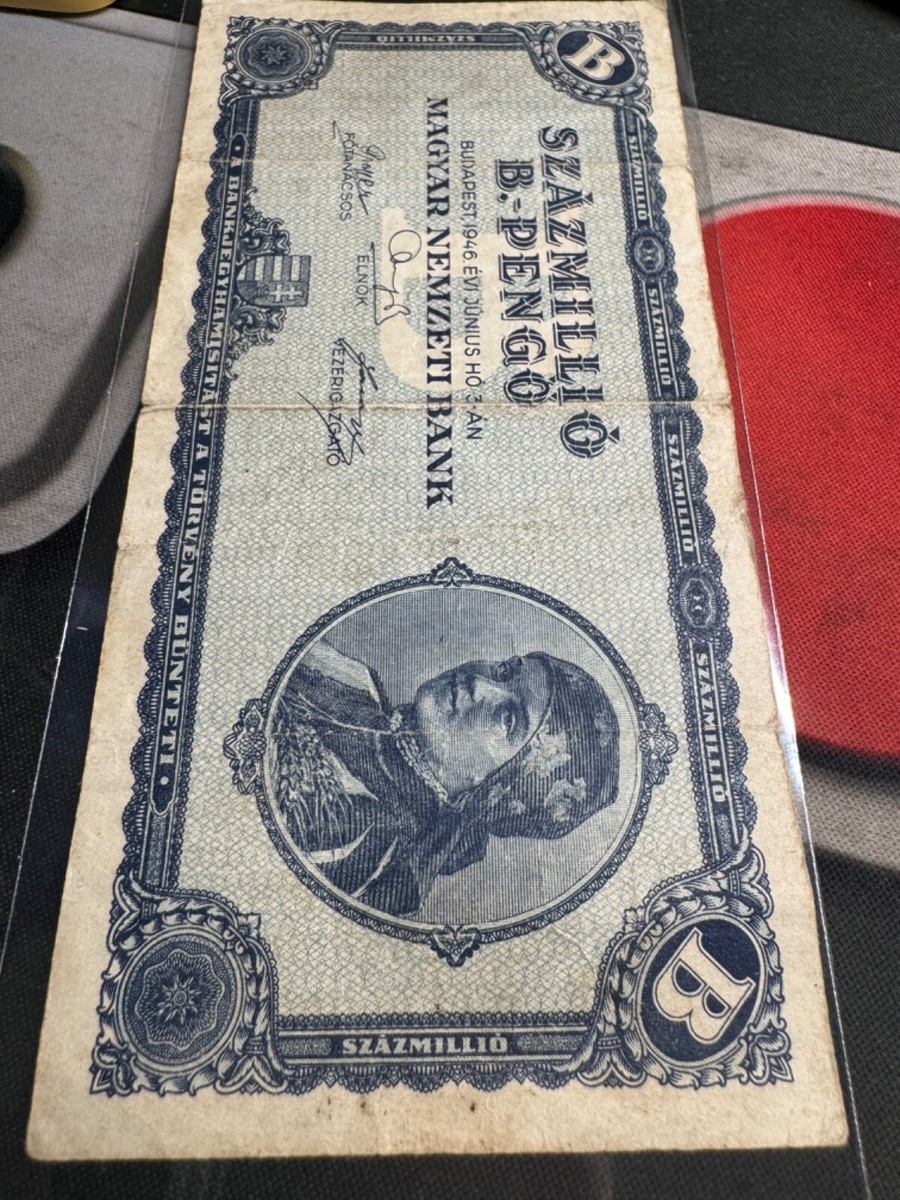 Authentic Hungary 100 Quintillion b-Pengo 1946, CIRCULATED