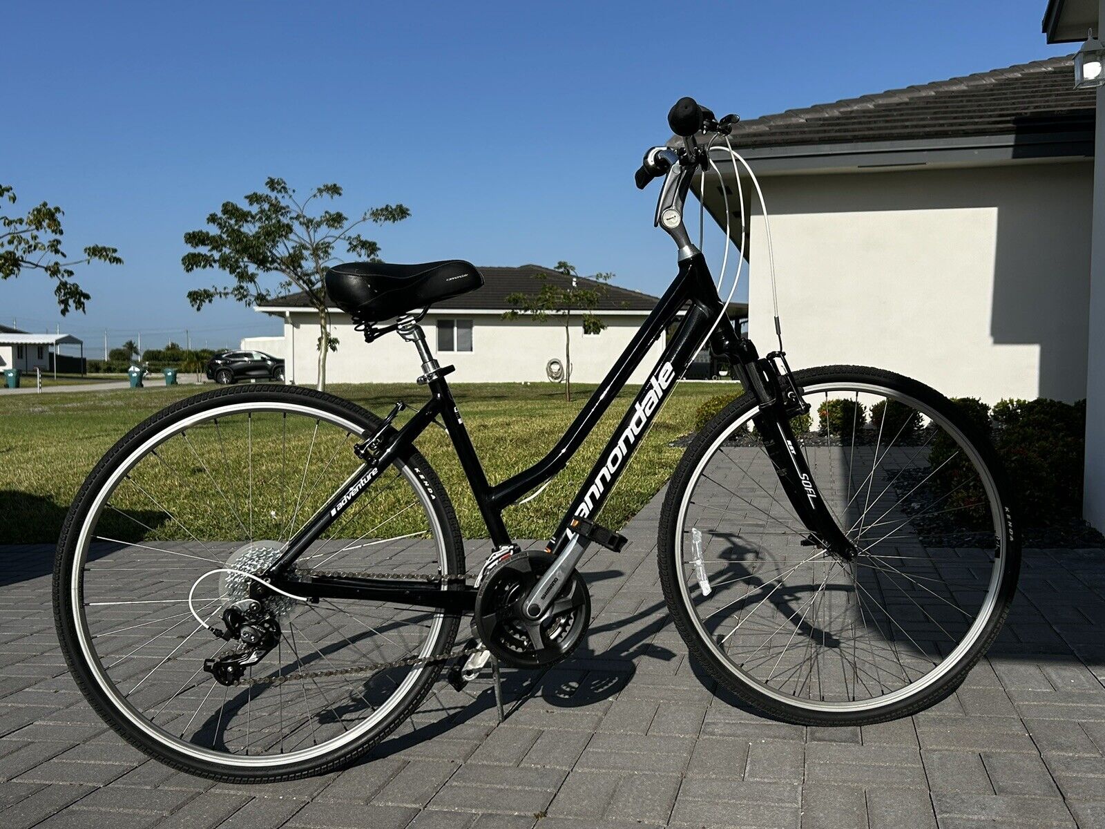 Cannondale Tall Frame Adventure Aluminum Women Road Hybrid Bike Bicycle 28”