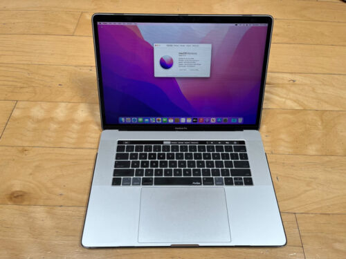 2018 MacBook Pro 15" 2.2GHz i7 / 16GB Ram / 512GB SSD - works, issue - Picture 1 of 8