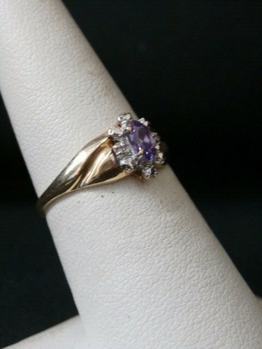 Impresionante anillo solitario de amatista de oro amarillo de 10k. Talla 6,5 Hacer oferta #1869 - Imagen 3 de 6