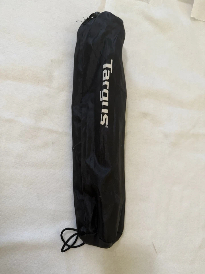 Targus Camera Tripod - Image 2 of 2