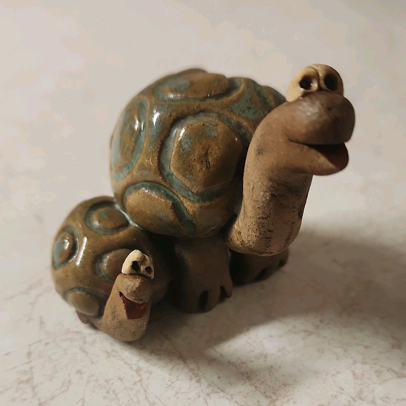 Vintage USA Signed Stoneware Pottery Silly Turtle Figurine 