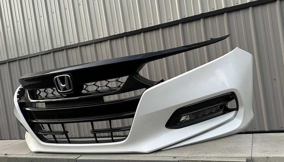 ❗️NO SHIPPING ❗️HONDA ACCORD WHITE PERL 2018 2019 2020 FRONT BUMPER - Image 3 of 4