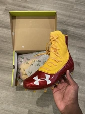 UA Highlight MC Red Cleats
