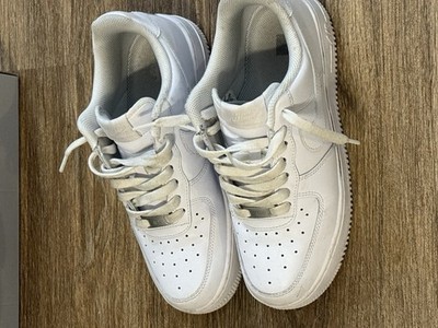 Men s Nike Air Force 1  07 Size 7 Pre-owned With Box