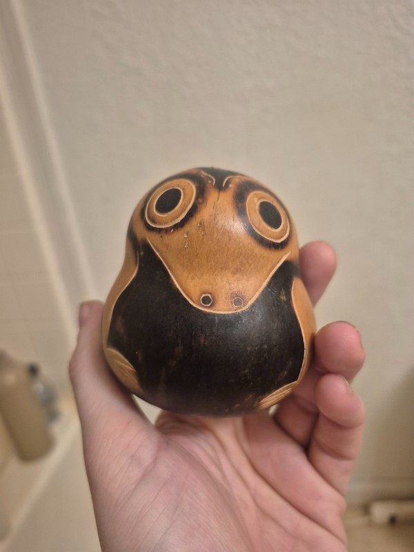 Bertha Medina frog mini gourd moracca Peru folk art peruvian musical instrument