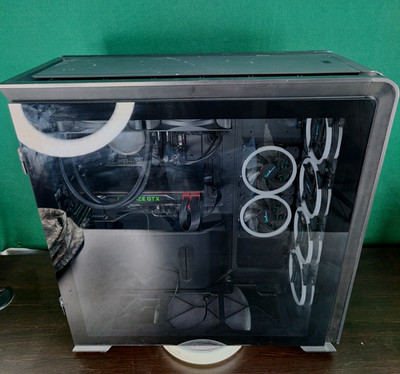 Phanteks, I7-9700K, Gigabyte Z390, GeForce GTX Titan, 128gb 512gb SSD, 1TB HDD