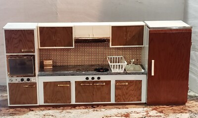 VTG 1960s 11 1/2'' FASHION DOLL full KITCHEN unbranded TIN barbie + REFRIGERATOR 