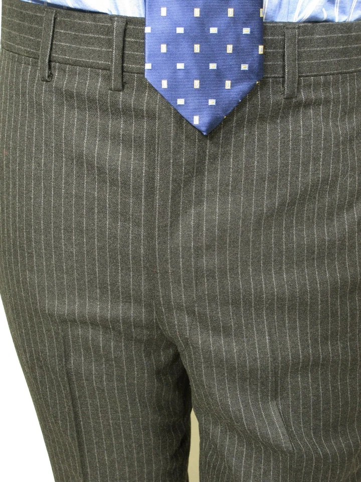 Dunhill Tailors NYC Suit 41 42L Charcoal Gray Pin Stripe Wool Flat Front, Canvas - Image 3 of 4
