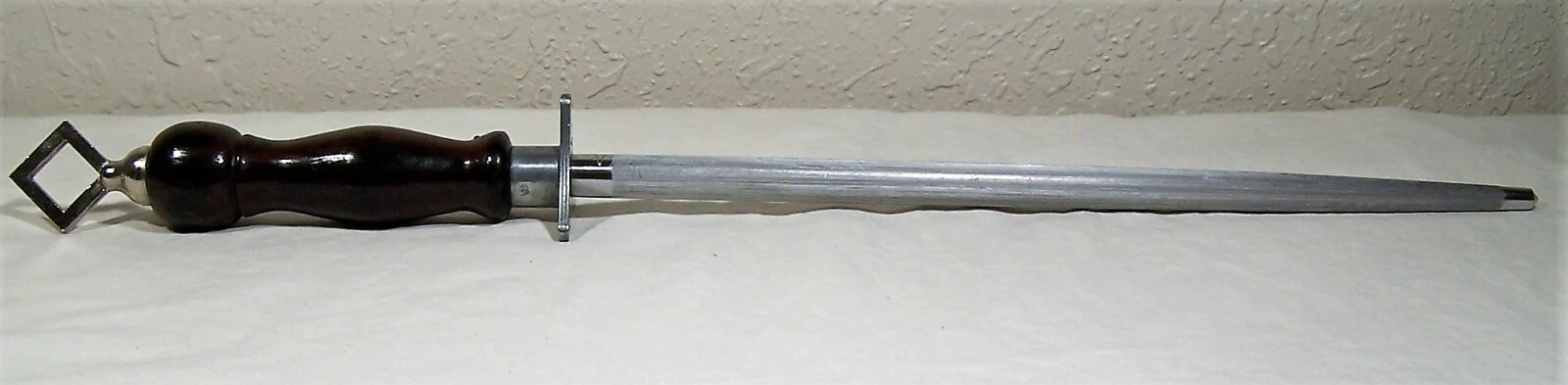 Craftsman Honing Steel, Original Wooden Handle, 19-Inches
Opens in a new window or tab
