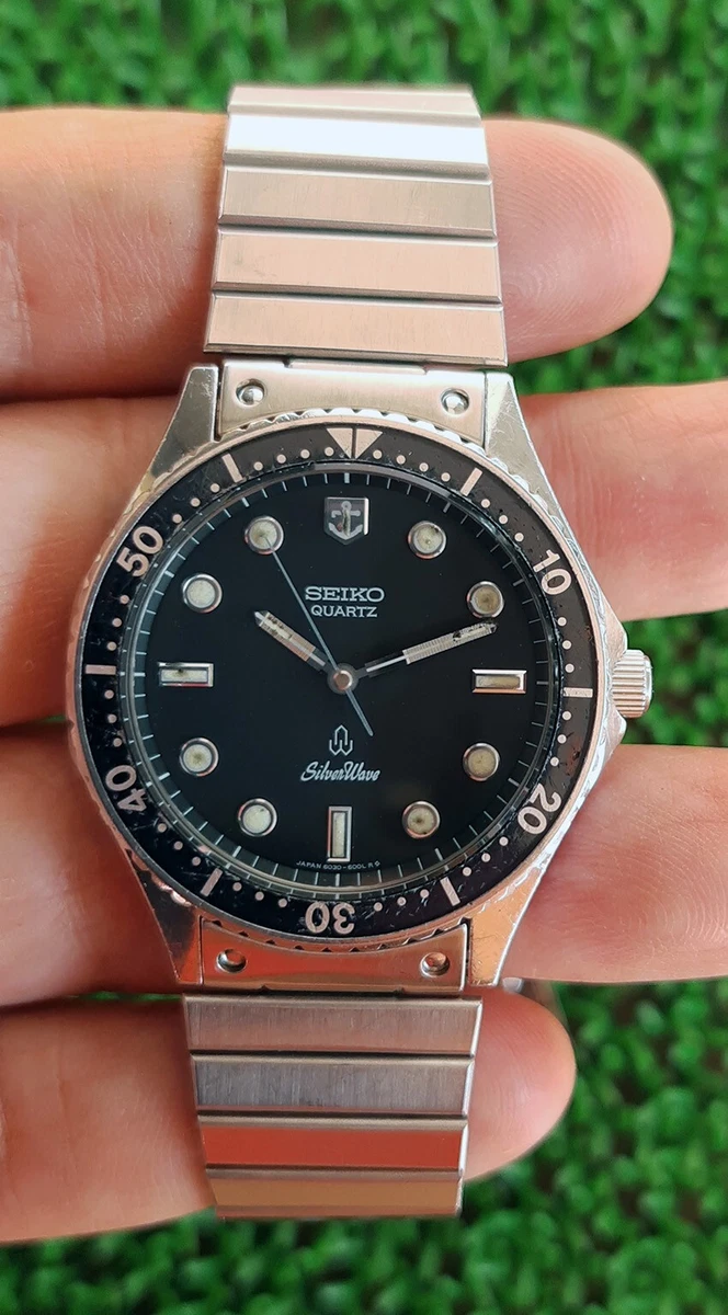 NICE VINTAGE SEIKO SILVER WAVE 6030-6000 QUARTZ DIVER JAPAN WATCH