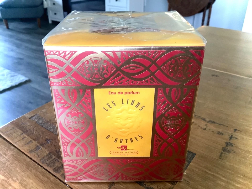 VERY RARE JEANNE ARTHRS PARIS LES LIONS D'ARTHES EAU DE PARFUM 3.3oz NIB SEALED - Image 2 of 4
