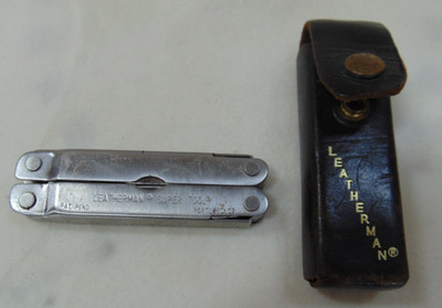 Leatherman USA Super Tool 10-98 w/sheath, Very good condition,free U.S. shipping