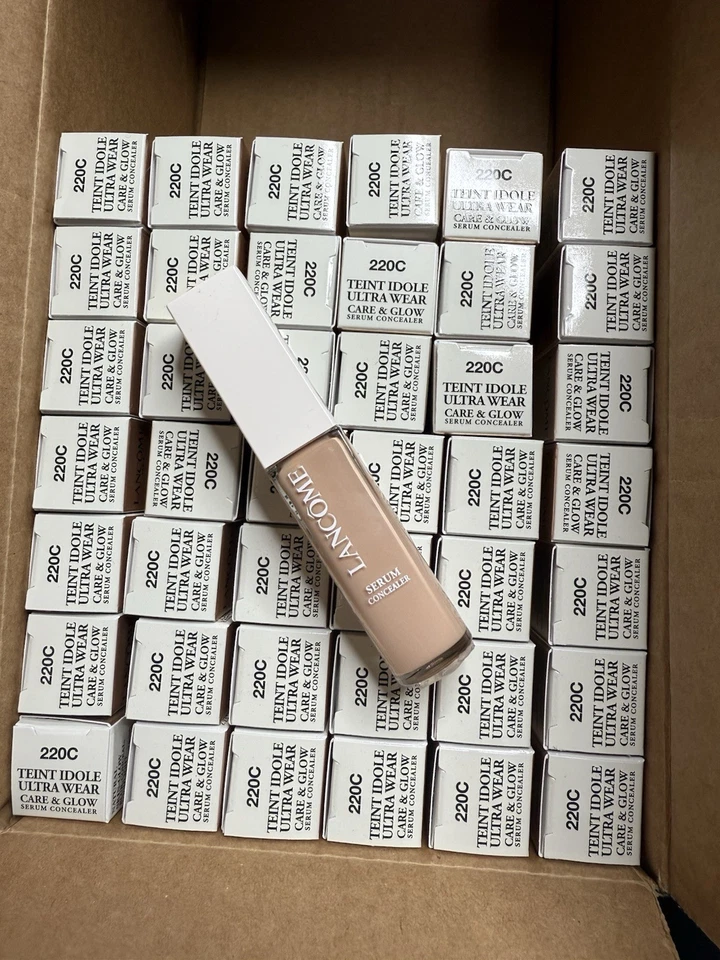 Lancome Teint Idole Ultra Wear Serum Concealer 220C Full Size .43 fl oz / 13ml - Image 2 of 2
