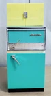 D-735 VINTAGE 60'S DELUXE READING CORPORATION BARBIE DREAM KITCHEN REFRIGERATOR!