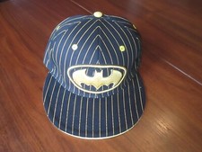 Six Flags BATMAN Black  Yellow Striped Snapback Hat NOS