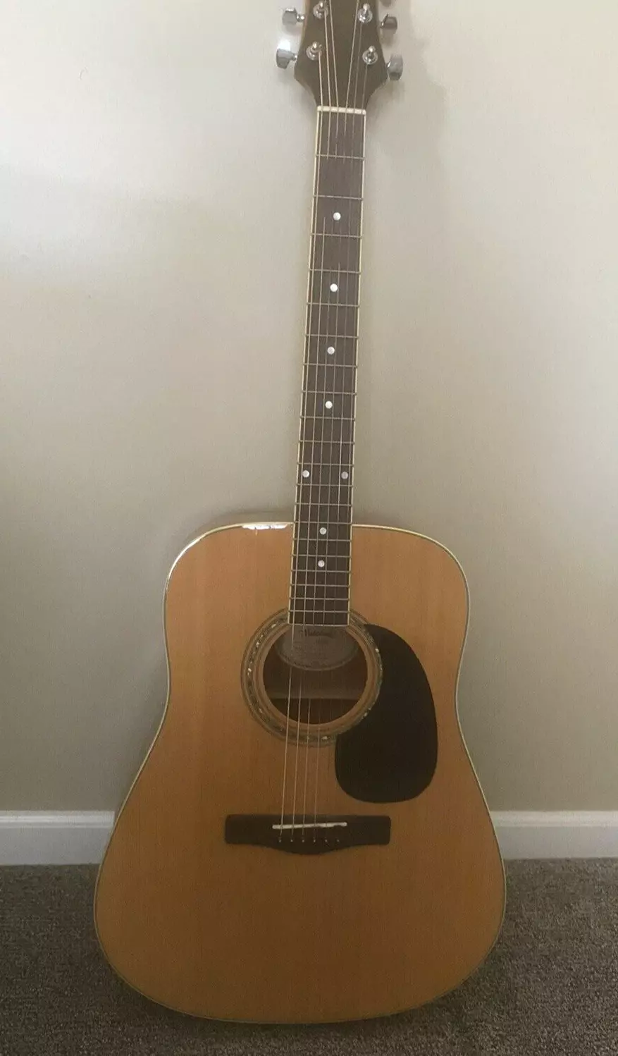 Picture 4 of 24