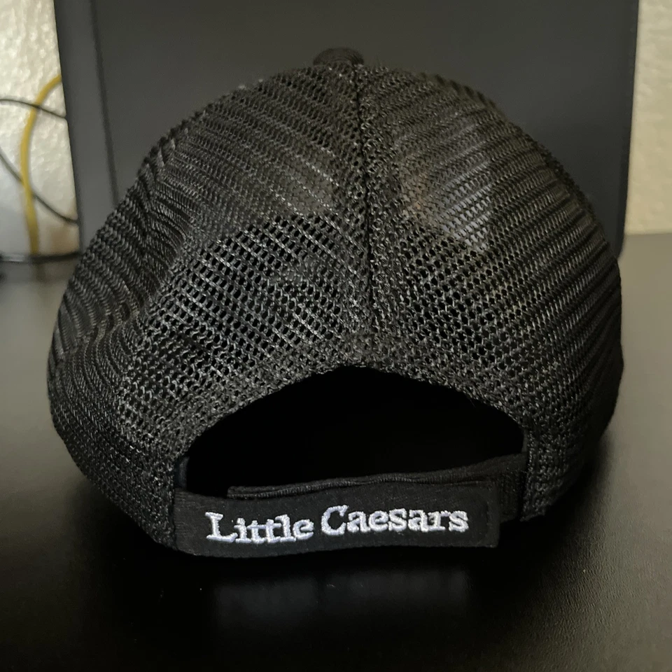 Sombrero promocional Little Caesar Call of Duty Black Ops 6 edición limitada. Foto 4 de 4