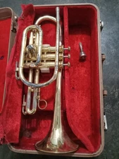 VINTAGE HOLTON TRUMPET 1966 Collegiate Trumpet with case 405753 Elkhorn (BH)