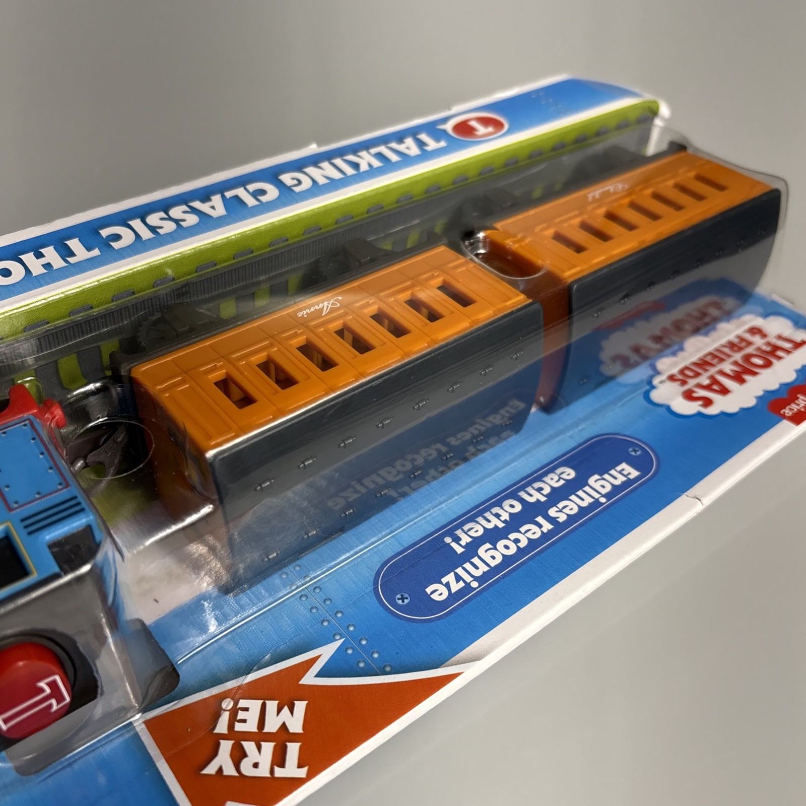 THOMAS & FRIENDS TALKING CLASSIC THOMAS MOTORIZED FISHER PRICE MATTEL 2025