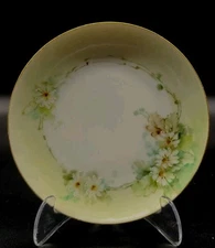 Vtg KPM Hand Painted Porcelain Floral Plate Daisies Green 6¼"
