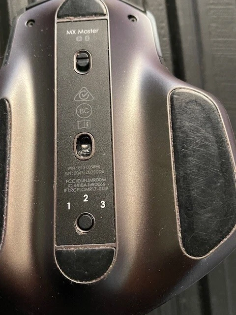 LOGITECH MX MASTER 810-005850 MOUSE Wireless Mouse (Used, Works) No Box - Image 2 of 2