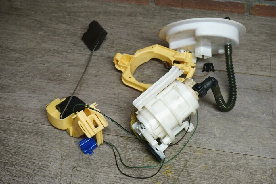 2009-2015 BMW 750I F01 4.4L TANQUE TRASEIRO GASOLINA BOMBA DE COMBUSTÍVEL SENSOR DE NÍVEL DO REMETENTE 90K FABRICANTE DE EQUIPAMENTO ORIGINAL - Imagem 4 de 4