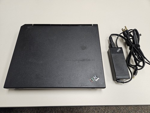 IBM r40 ThinkPad - SEE PHOTOS and description for more info.
