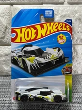 Hot Wheels Exotics 2/5 Peugeot 9X8 Hypercar 174/250 New For 2025 White