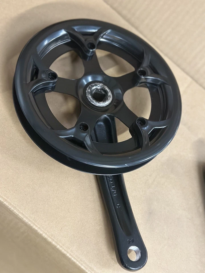 Single Speed Chainset Pedal set Suitable for E-bikes 42T With Chain guard UK - Image 4 of 4