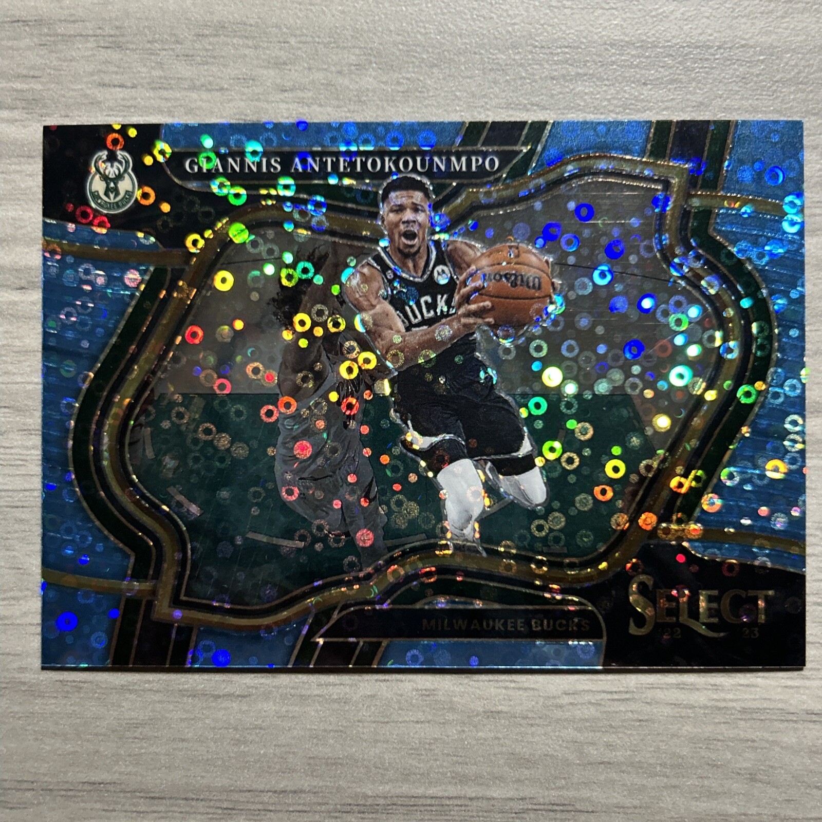 Giannis Antetokounmpo 2022 Select Courtside #/99 Light Blue Disco Prizm Bucks