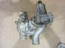 Pompe à eau Ferrari 308