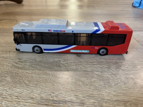 Daron Toy Bus โ Washington DC Metrobus โ Officially Licensed Friction...