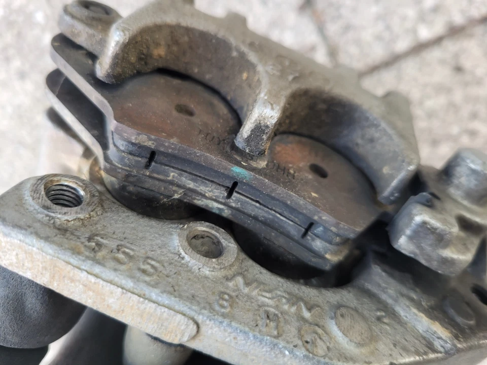 Yamaha YZF 250 450 YZ WR 250 450 F Bremssattel Bremszange vorne 07-14 - Bild 4 von 4