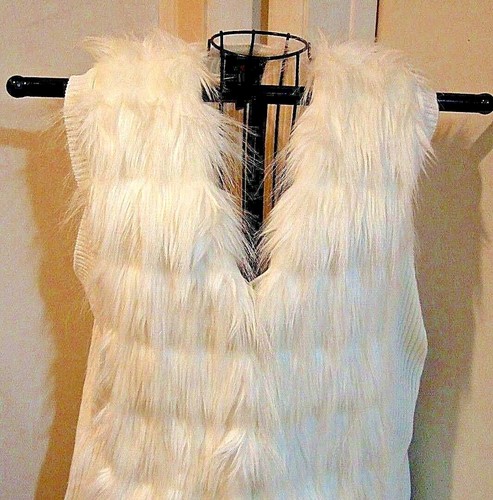 Women's Ivory Faux Fur Knit Vest by Adrienne Landau Size Medium - NWT - Picture 2 of 6