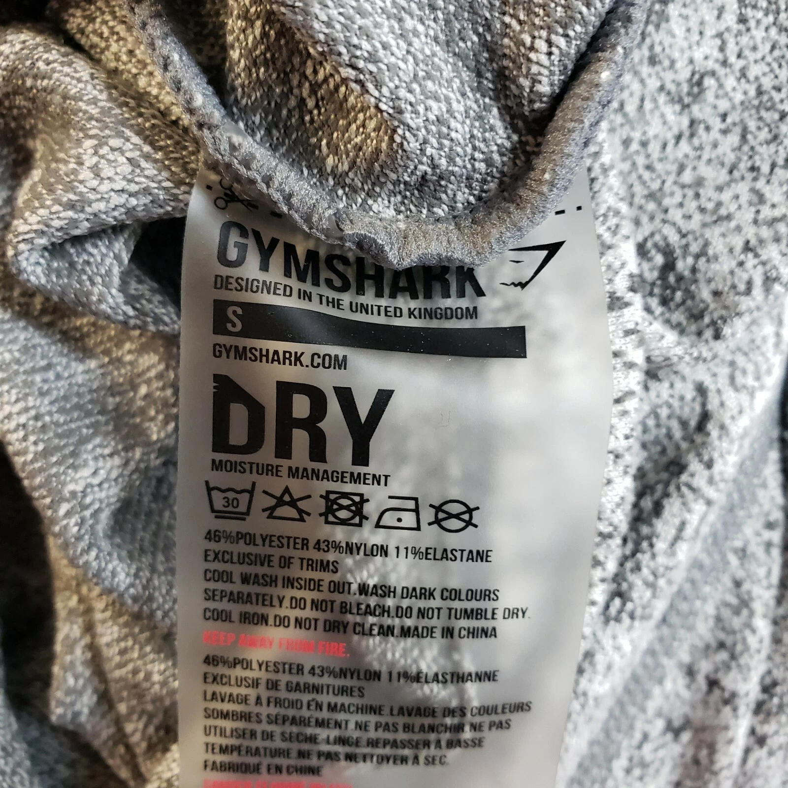 gymshark 1/4 zip pullover cutout long sleeve thumbholes jacket