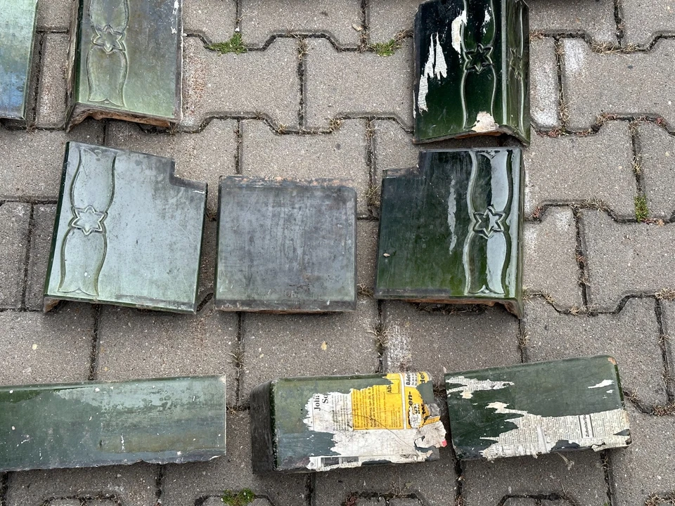 ANTIKER KACHELOFEN JUGENDSTIL OFEN UM 1920 KERAMIK GRÜN GLASIERT - Bild 3 von 4