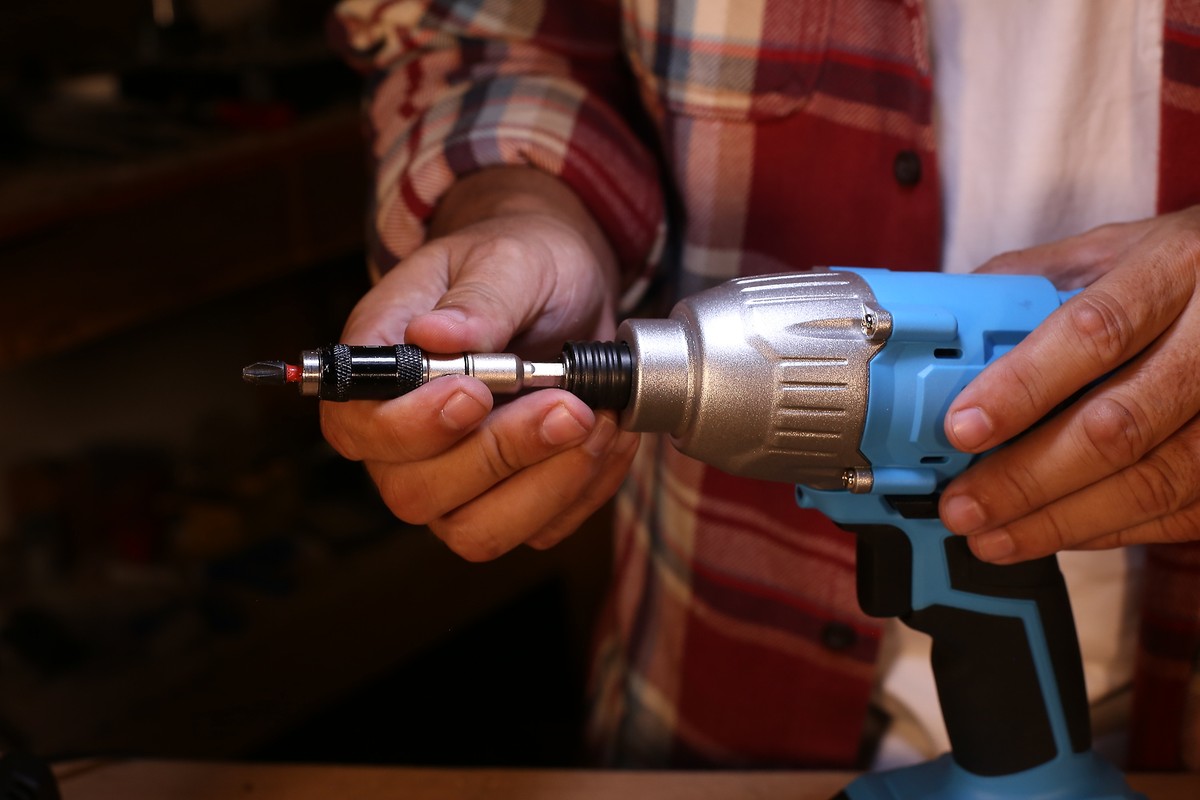 20V Cordless 2.0Ah Lithium-Ion Impact Driver 1/4