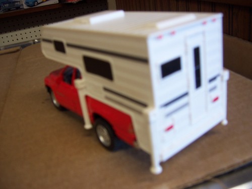 Camioneta pickup Dodge Ram 1500 2014, cámper, acción retroceso motorizada, fricción, 1:46 - Imagen 4 de 8