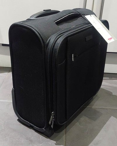 BRAND NEW John Lewis Vienna 45cm Underseat Suitcase Luggage, Black - 99p AUCTION - Picture 8 of 10